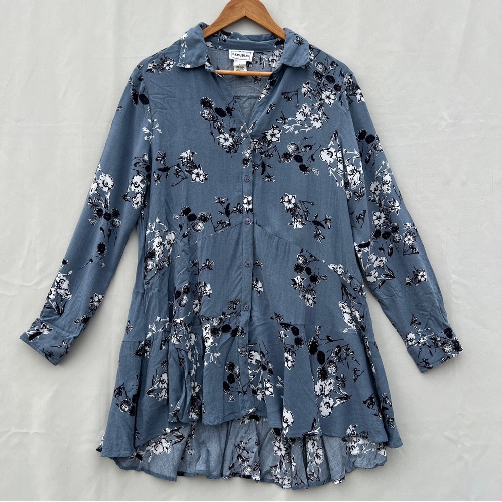 For The Republic‎ Button Up Tunic